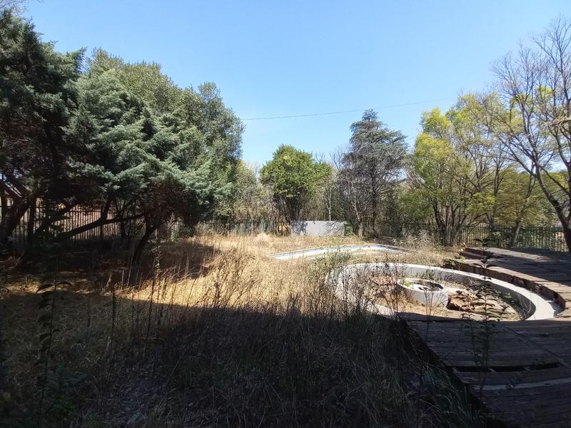 10 Bedroom Property for Sale in Raslouw A H Gauteng