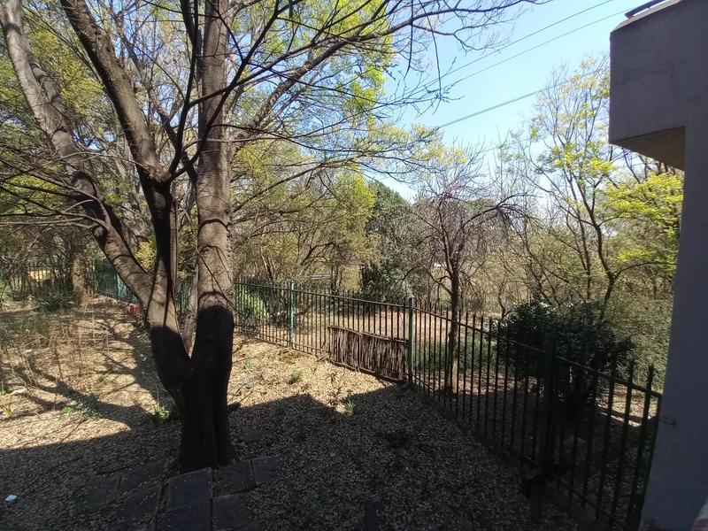 10 Bedroom Property for Sale in Raslouw A H Gauteng