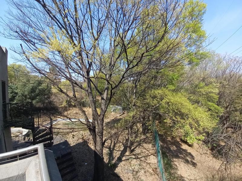 10 Bedroom Property for Sale in Raslouw A H Gauteng