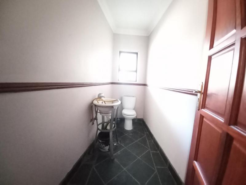 10 Bedroom Property for Sale in Raslouw A H Gauteng
