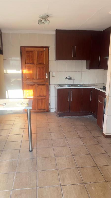 To Let 2 Bedroom Property for Rent in The Orchards Gauteng