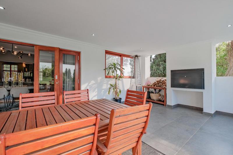7 Bedroom Property for Sale in Moreleta Park Gauteng