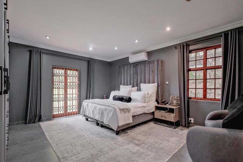 7 Bedroom Property for Sale in Moreleta Park Gauteng