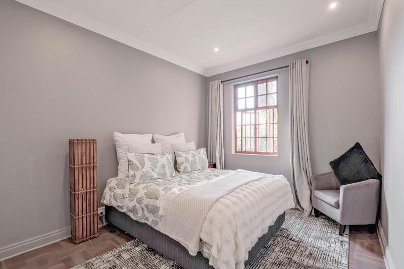 7 Bedroom Property for Sale in Moreleta Park Gauteng