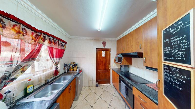To Let 3 Bedroom Property for Rent in Kenleaf Gauteng