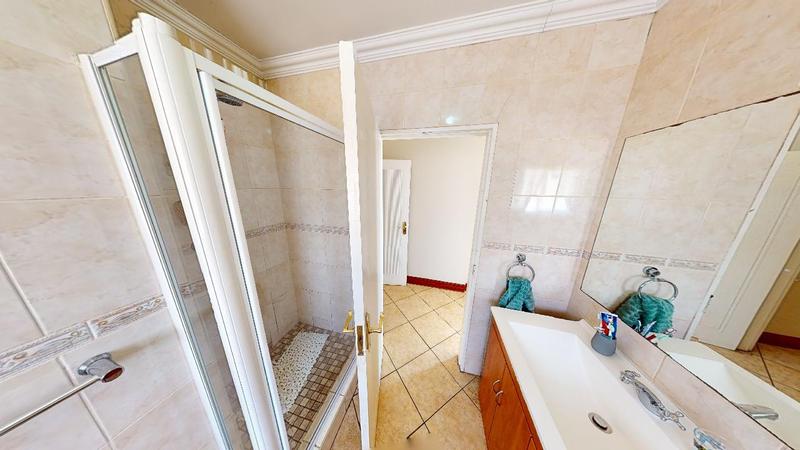 To Let 3 Bedroom Property for Rent in Kenleaf Gauteng