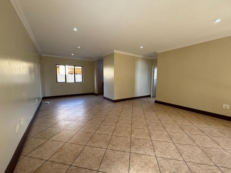 To Let 3 Bedroom Property for Rent in Kenleaf Gauteng
