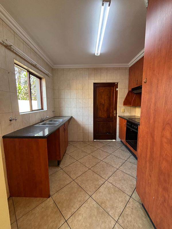 To Let 3 Bedroom Property for Rent in Kenleaf Gauteng