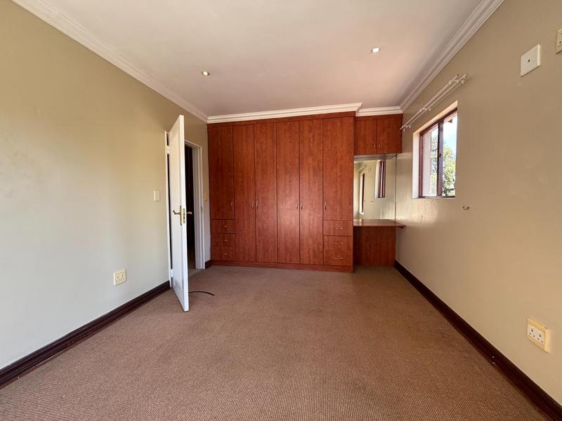 To Let 3 Bedroom Property for Rent in Kenleaf Gauteng