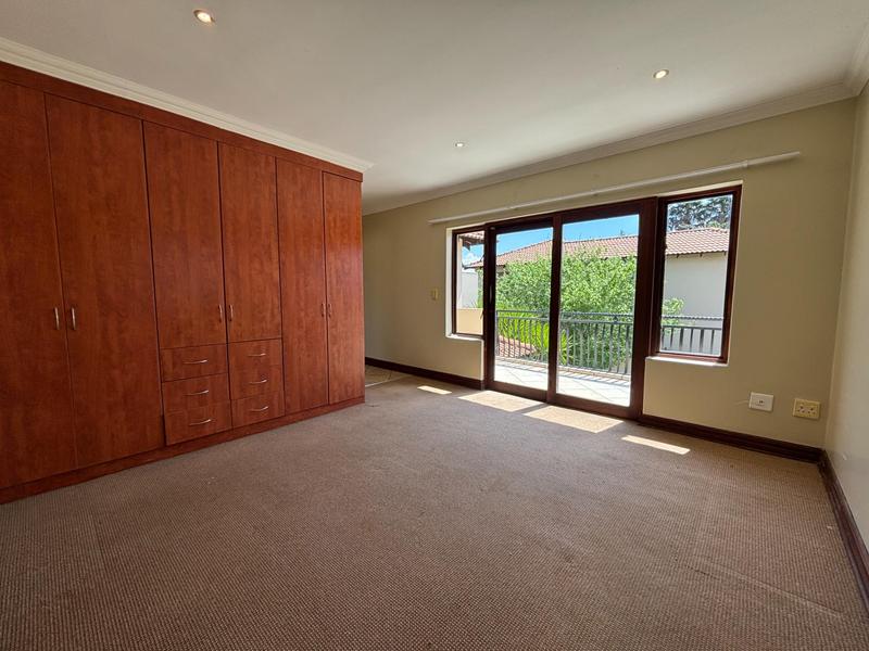 To Let 3 Bedroom Property for Rent in Kenleaf Gauteng