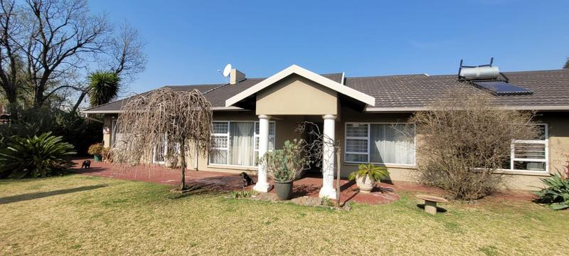 4 Bedroom Property for Sale in Brackenhurst Gauteng