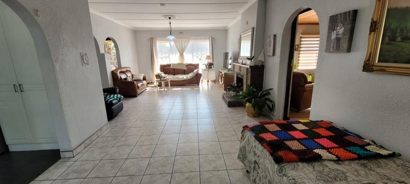 4 Bedroom Property for Sale in Brackenhurst Gauteng