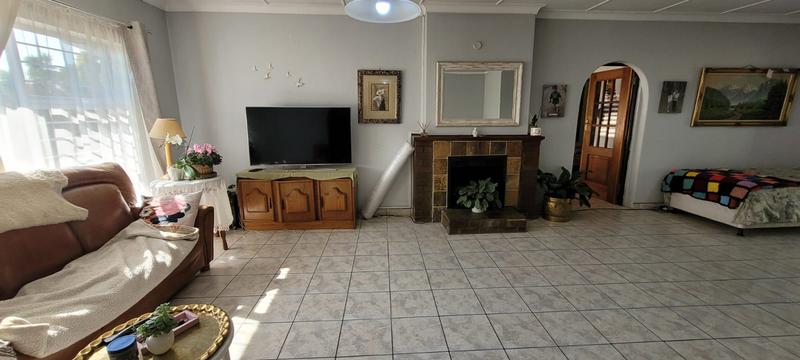 4 Bedroom Property for Sale in Brackenhurst Gauteng