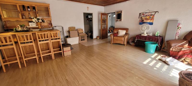 4 Bedroom Property for Sale in Brackenhurst Gauteng