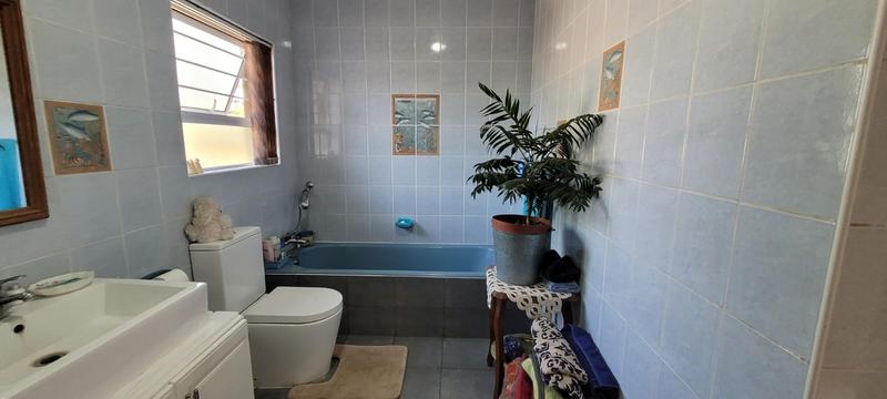 4 Bedroom Property for Sale in Brackenhurst Gauteng