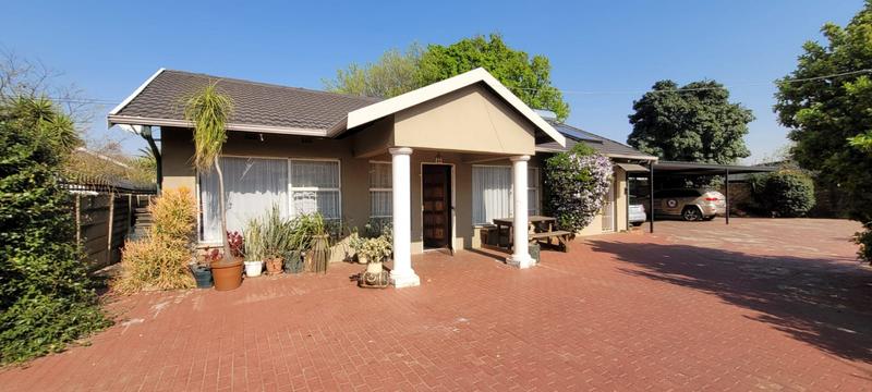 4 Bedroom Property for Sale in Brackenhurst Gauteng