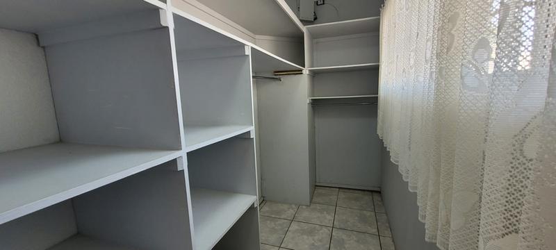 4 Bedroom Property for Sale in Brackenhurst Gauteng