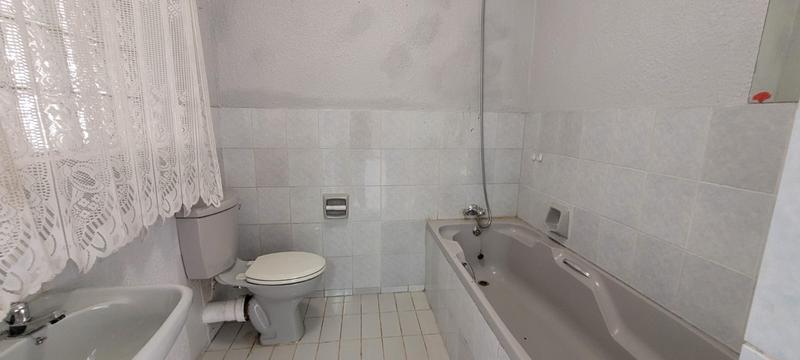 4 Bedroom Property for Sale in Brackenhurst Gauteng