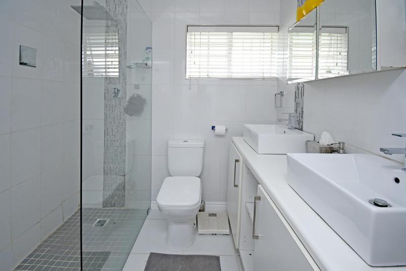 To Let 5 Bedroom Property for Rent in Parkmore Gauteng