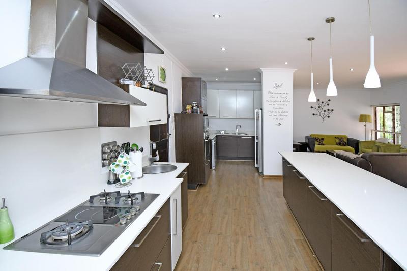 To Let 5 Bedroom Property for Rent in Parkmore Gauteng