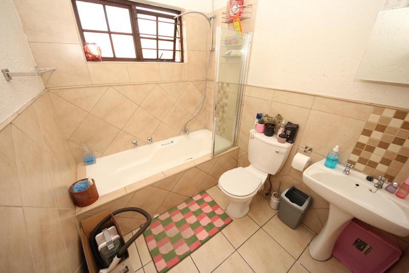 2 Bedroom Property for Sale in Paulshof Gauteng