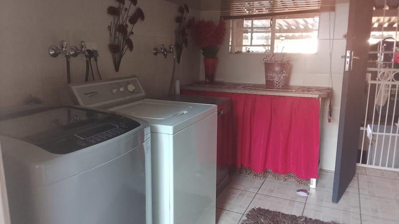 3 Bedroom Property for Sale in Greenhills Gauteng