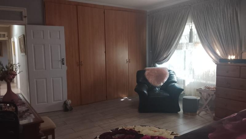 3 Bedroom Property for Sale in Greenhills Gauteng