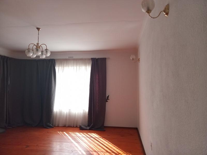 3 Bedroom Property for Sale in Helikonpark Gauteng