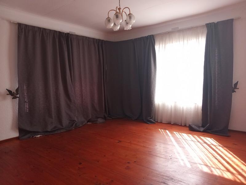 3 Bedroom Property for Sale in Helikonpark Gauteng