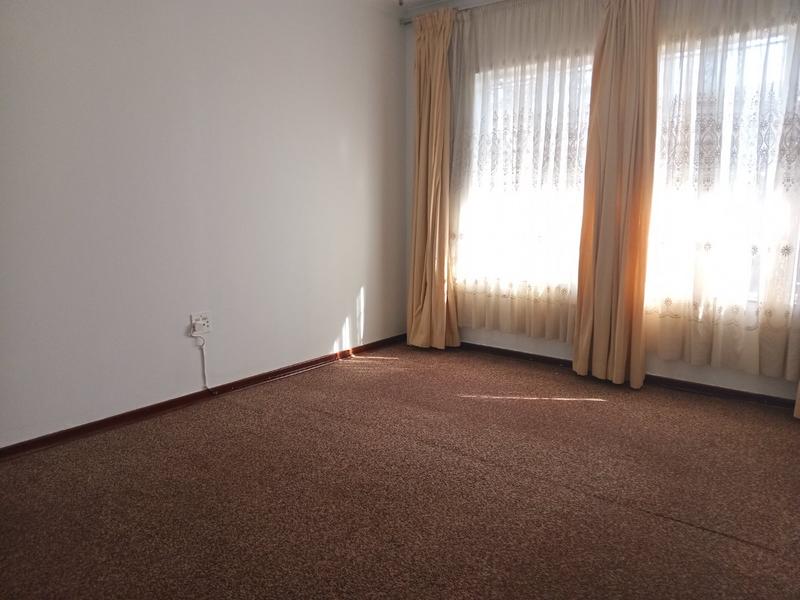 3 Bedroom Property for Sale in Helikonpark Gauteng
