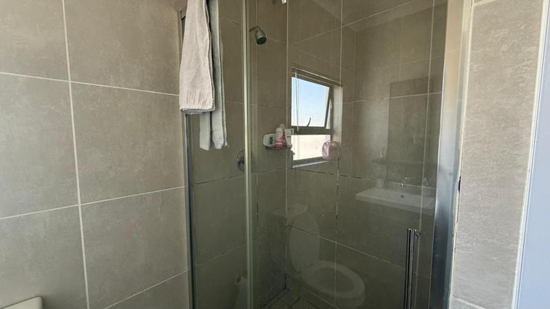 To Let 1 Bedroom Property for Rent in Petervale Gauteng