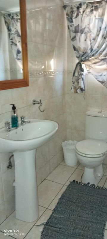To Let 4 Bedroom Property for Rent in Glen Marais Gauteng