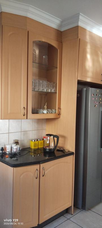 To Let 4 Bedroom Property for Rent in Glen Marais Gauteng
