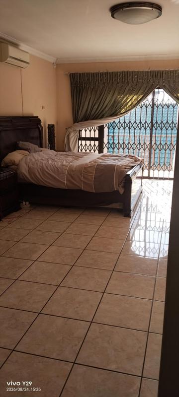 To Let 4 Bedroom Property for Rent in Glen Marais Gauteng