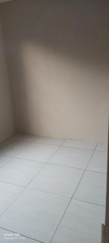 To Let 3 Bedroom Property for Rent in Clayville Gauteng