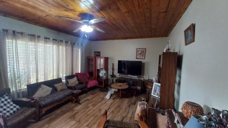 To Let 3 Bedroom Property for Rent in Danville Gauteng