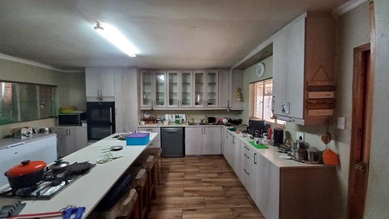 To Let 3 Bedroom Property for Rent in Danville Gauteng