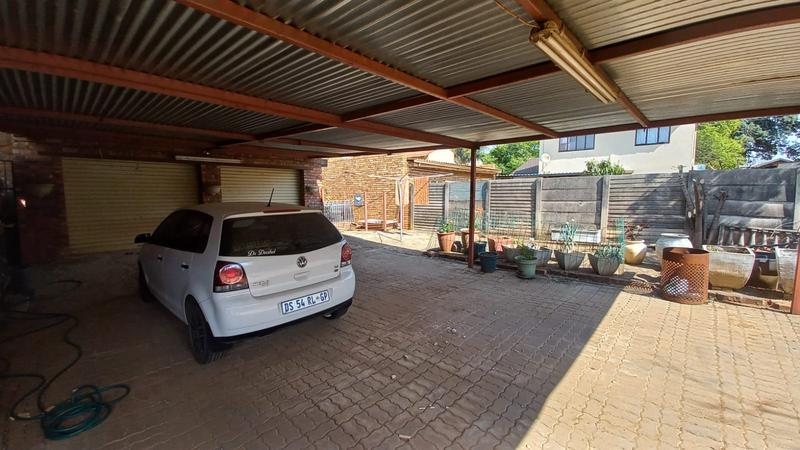 To Let 3 Bedroom Property for Rent in Danville Gauteng