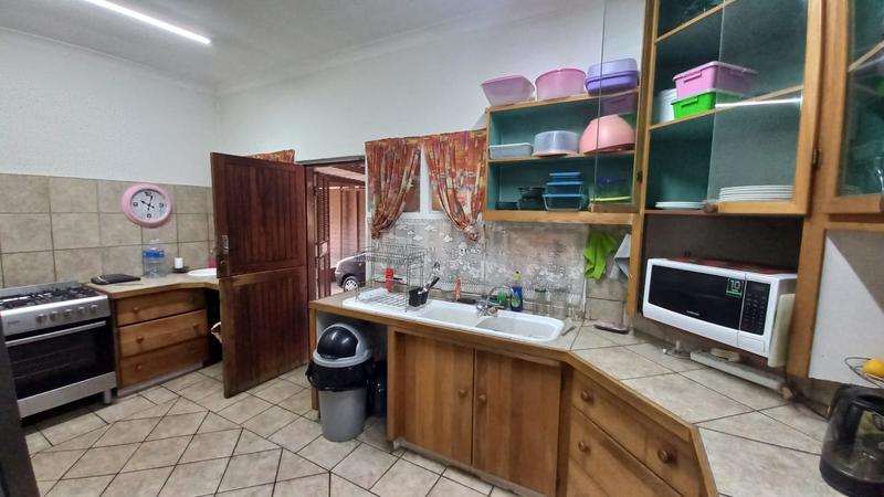 5 Bedroom Property for Sale in Pretoria Gardens Gauteng