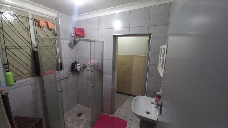 5 Bedroom Property for Sale in Pretoria Gardens Gauteng