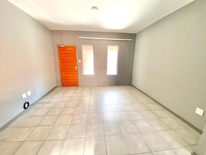 2 Bedroom Property for Sale in Witpoortjie Gauteng
