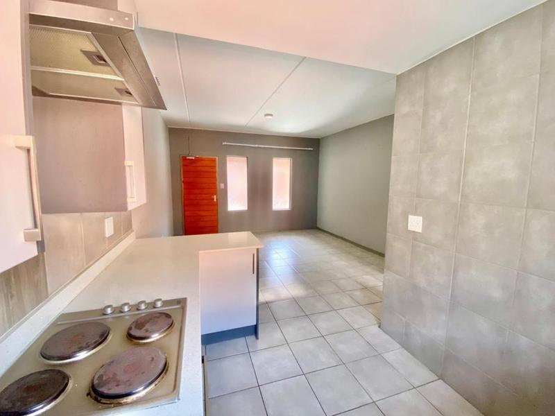 2 Bedroom Property for Sale in Witpoortjie Gauteng
