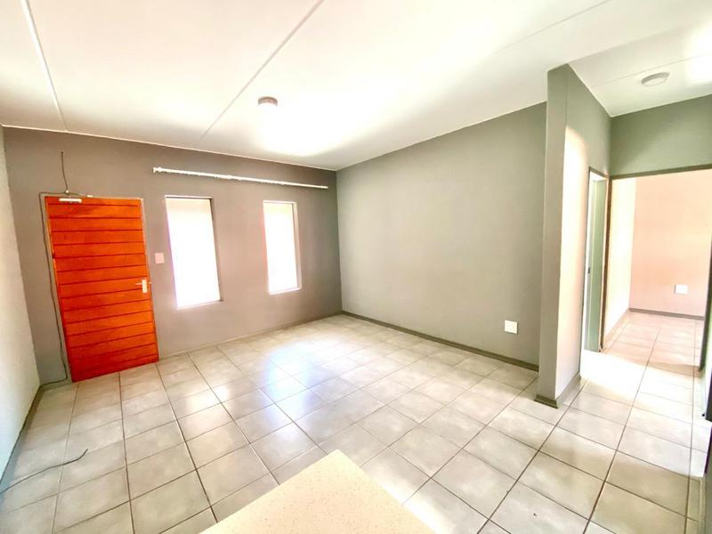 2 Bedroom Property for Sale in Witpoortjie Gauteng