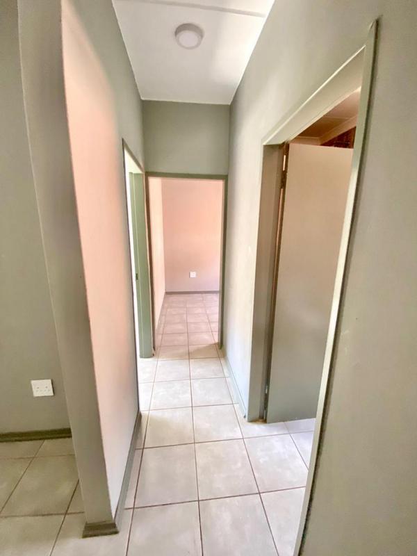 2 Bedroom Property for Sale in Witpoortjie Gauteng