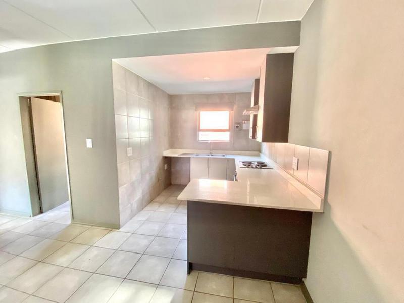 2 Bedroom Property for Sale in Witpoortjie Gauteng