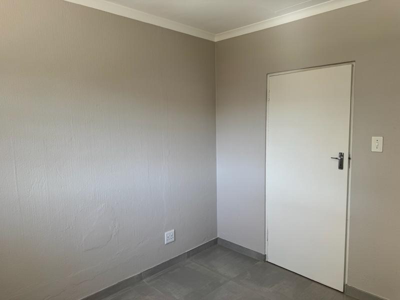 To Let 2 Bedroom Property for Rent in North Riding Gauteng