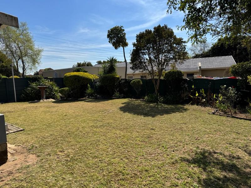 To Let 2 Bedroom Property for Rent in North Riding Gauteng
