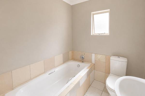 3 Bedroom Property for Sale in Klopperpark Gauteng