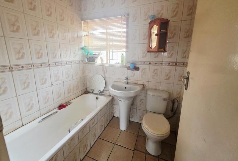 3 Bedroom Property for Sale in Birch Acres Gauteng