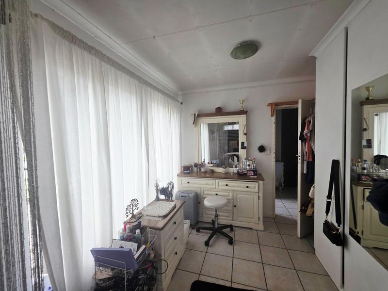 3 Bedroom Property for Sale in Rhodesfield Gauteng